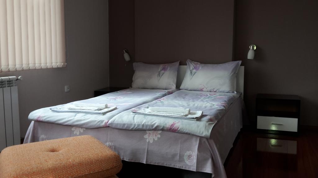 Kyurkchievi Guest House Sapareva Banja Pokoj fotografie
